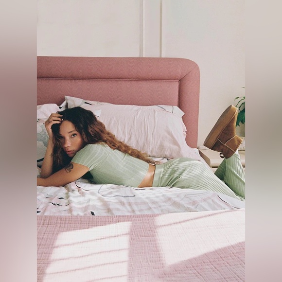 Katie Set Sage - Picture 6 of 10